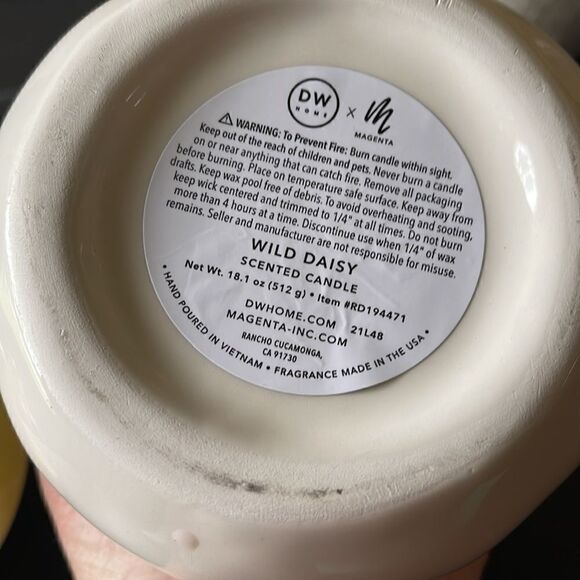 Rae Dun Happy Easter scented candle 18 oz - Picture 4 of 4